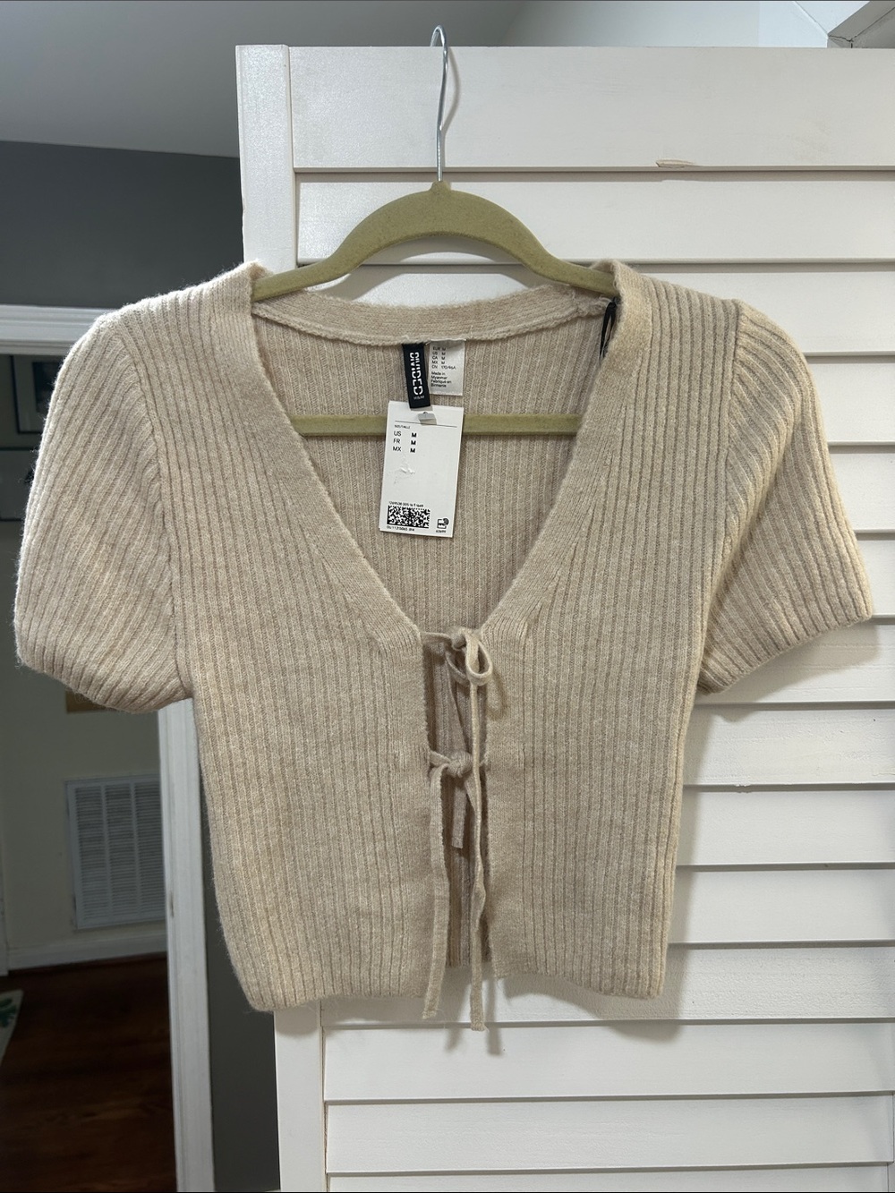 H&M Cream Ribbed Tie-Front Knit Top